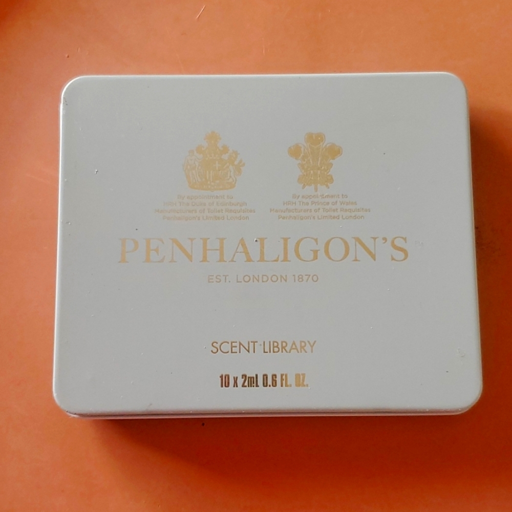 Penhaligon's scent library tin and samples